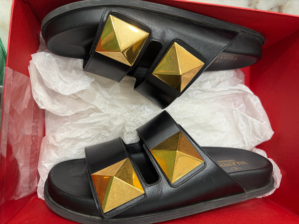 Valentino Garavani stud slides
