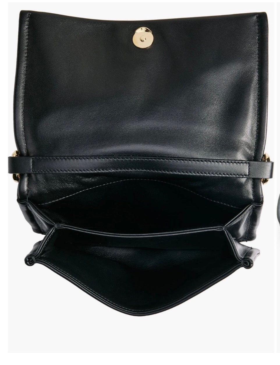 Valentino Garavani
VLogo Chain leather clutch bag